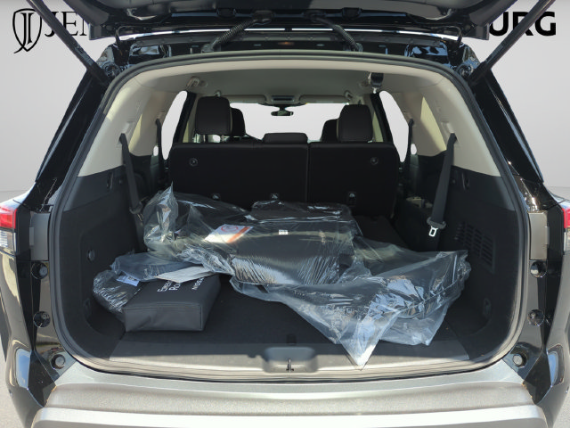 New 2026 Nissan Pathfinder SL FWD image 17