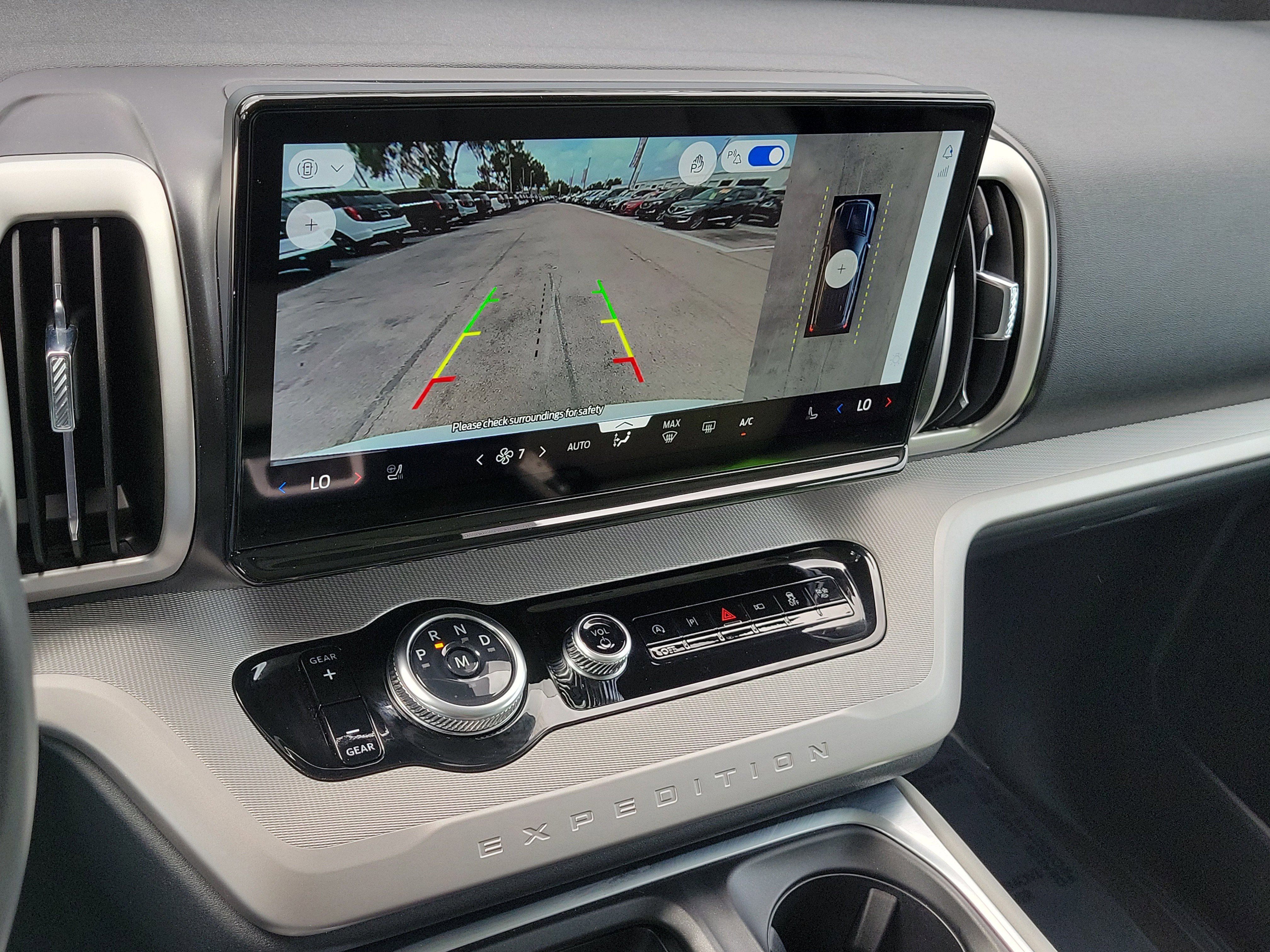 Used 2025 Ford Expedition Max Active image 26