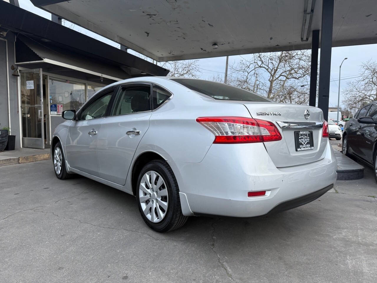 Used 2015 Nissan Sentra S FWD image 8