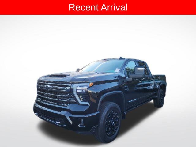 Used 2024 Chevrolet Silverado 3500 High Country w/ High Country Premium Package AWD/4WD image 4