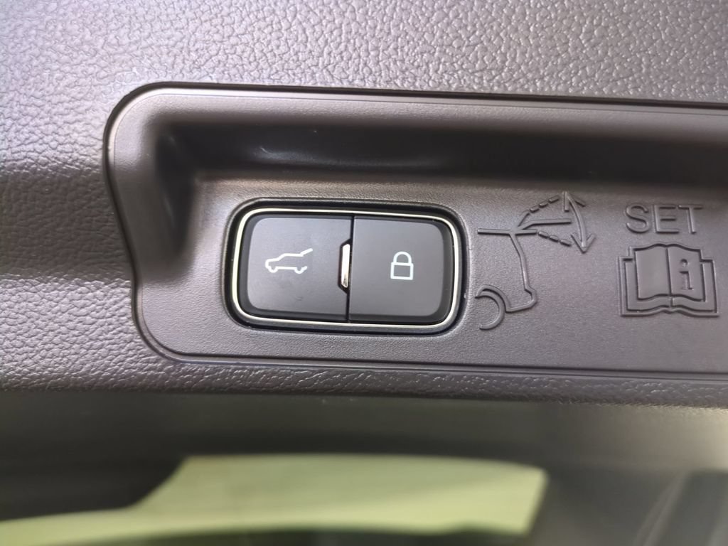 Used 2025 Ford Explorer ST AWD/4WD image 15