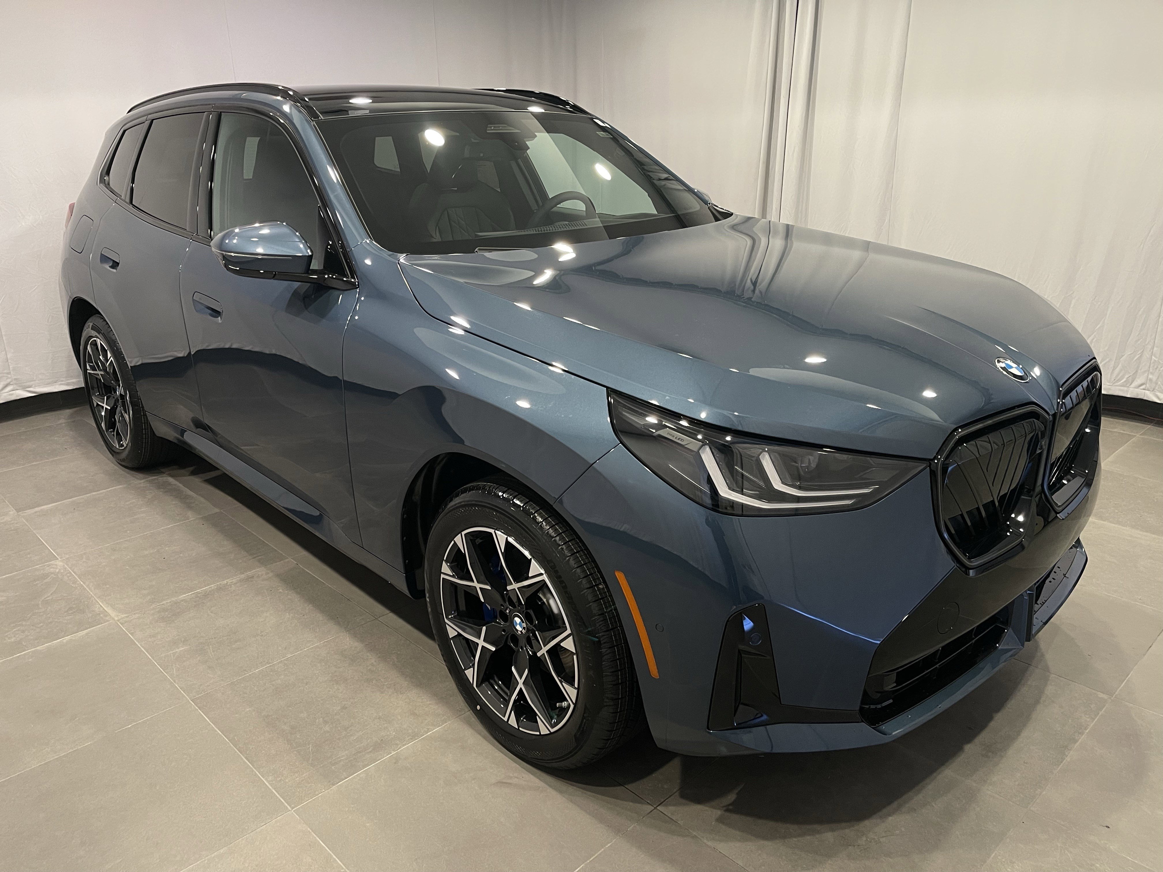 New 2026 BMW X3 xDrive30 w/ Premium Package image 3