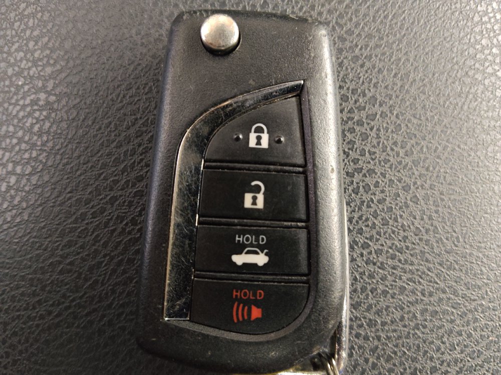 Used 2022 Toyota Camry SE FWD image 32