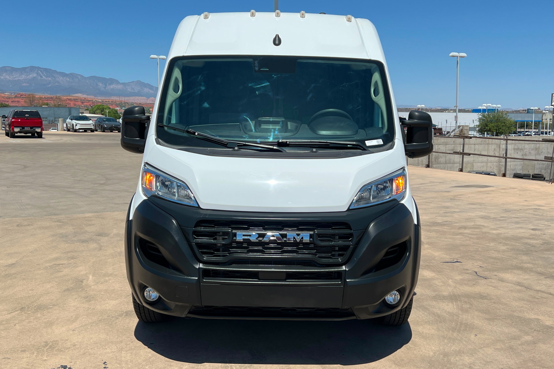 Used 2025 RAM ProMaster 3500 w/ Convenience Group FWD image 8
