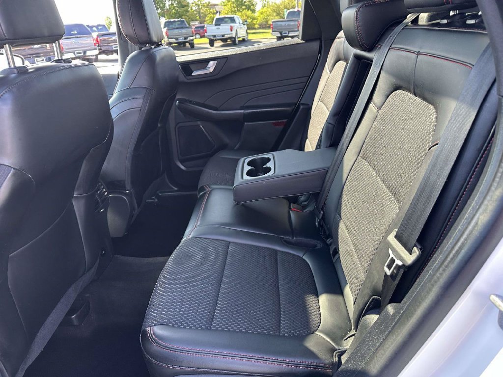 Certified 2024 Ford Escape ST-Line w/ Tech Pack #1 AWD/4WD image 13