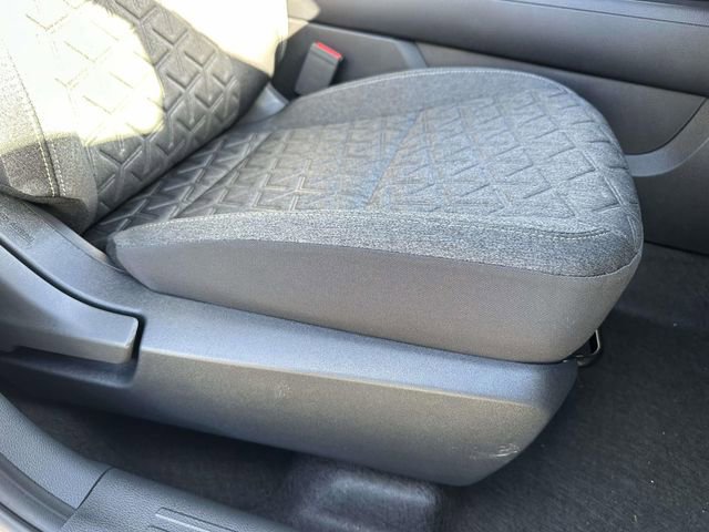 New 2026 Nissan Kicks SV image 9