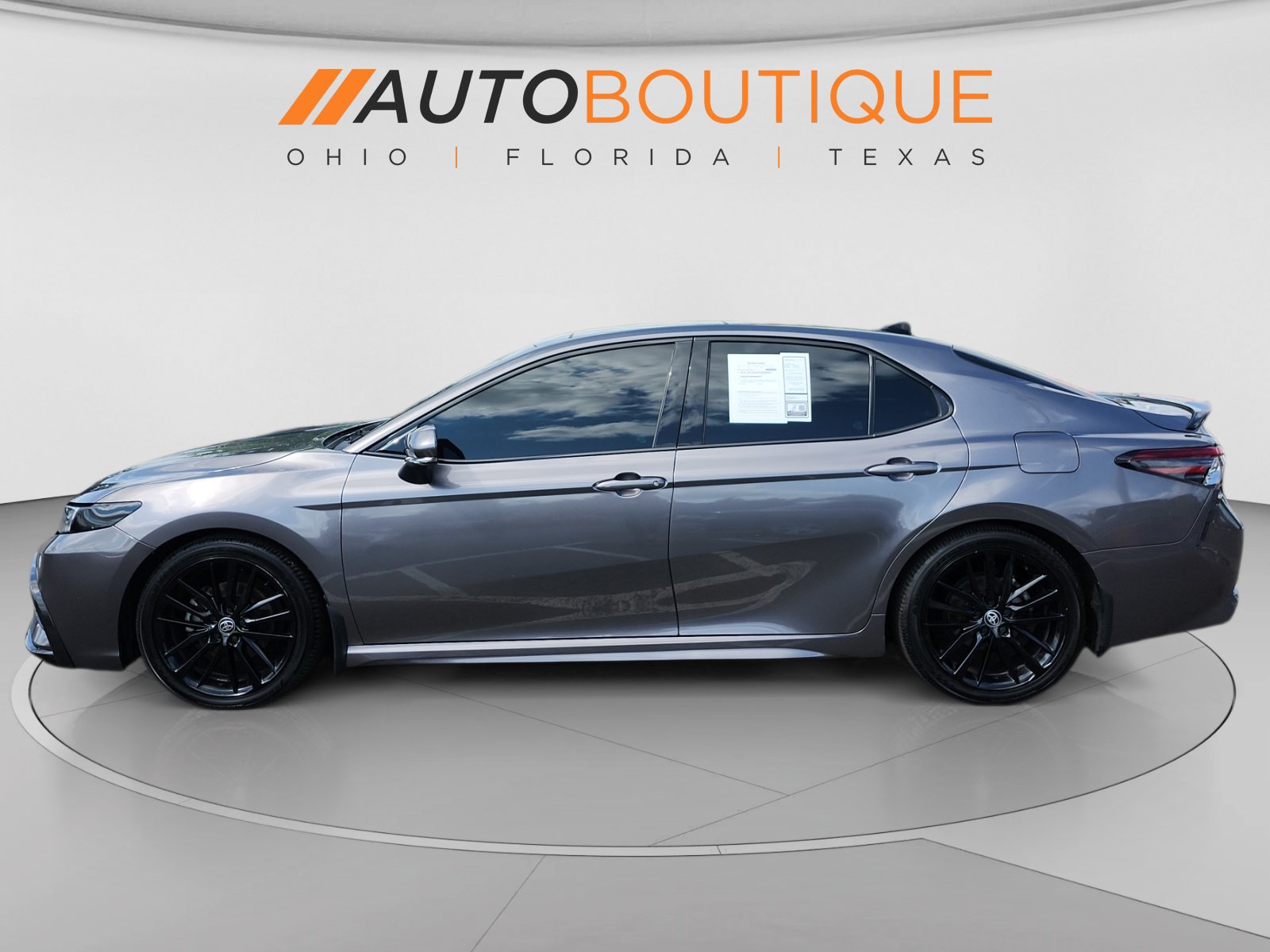 Used 2023 Toyota Camry XSE w/ Cold Weather Package AWD/4WD image 2