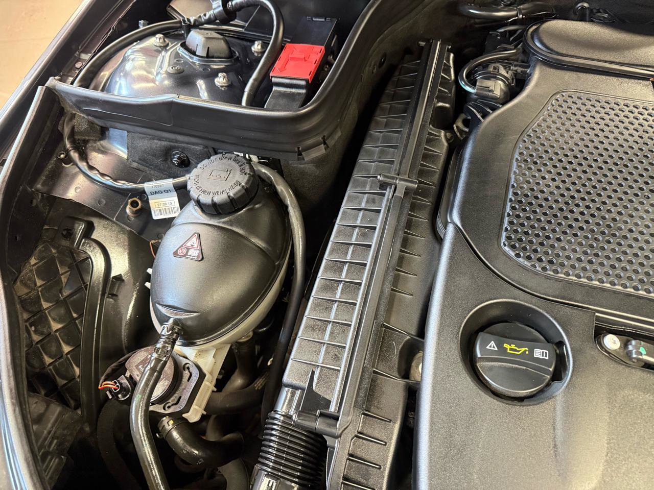 Used 2014 Mercedes-Benz E 350 4MATIC Coupe image 24