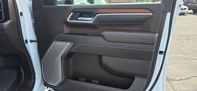 Used 2025 GMC Sierra 3500 Denali image 15