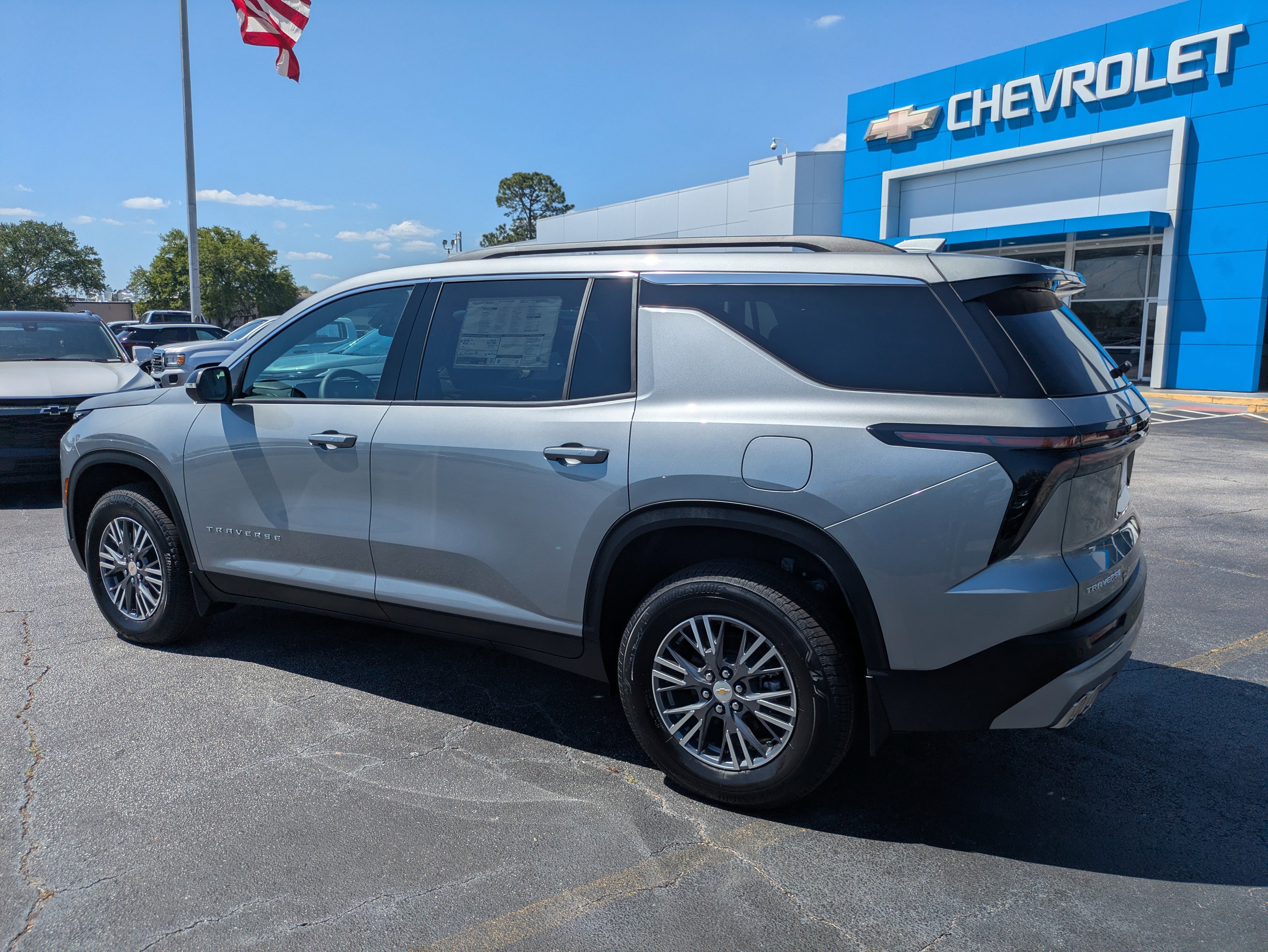 New 2026 Chevrolet Traverse LT image 30