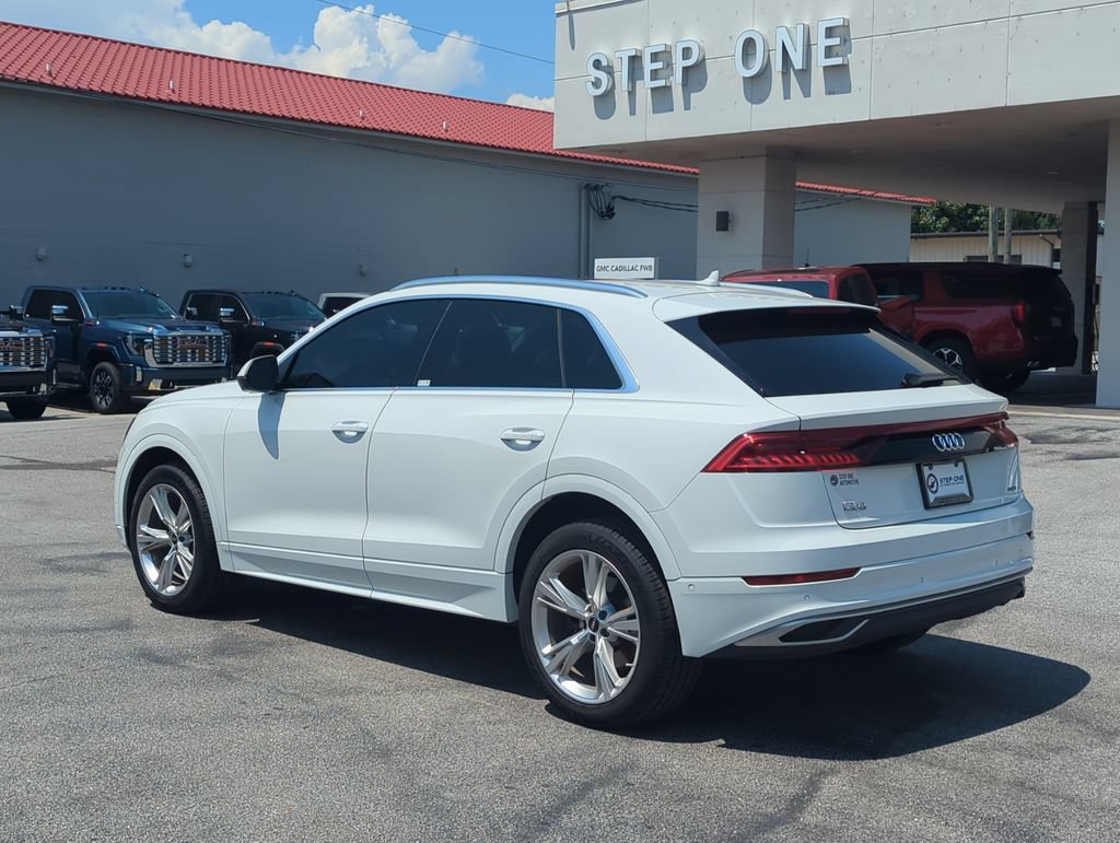 Used 2022 Audi Q8 Premium AWD/4WD image 4
