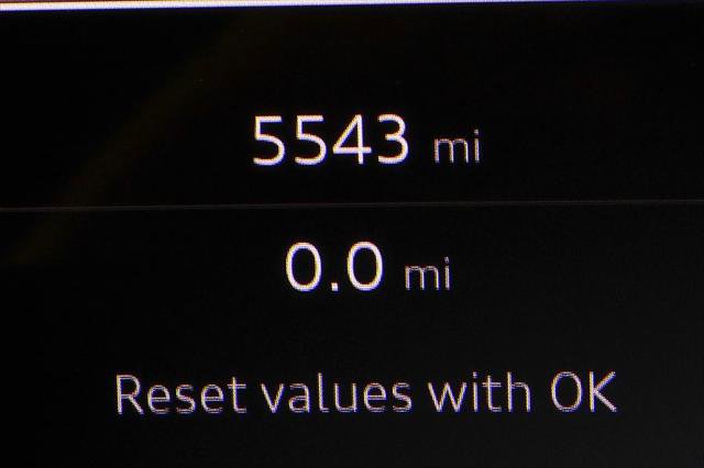 Certified 2025 Audi A6 e-tron Premium w/ Ultra Package image 32