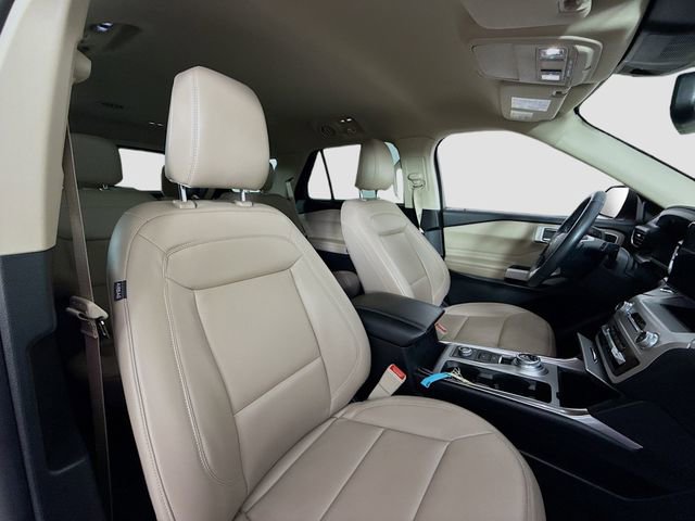 Used 2021 Ford Explorer XLT w/ Equipment Group 202A image 29