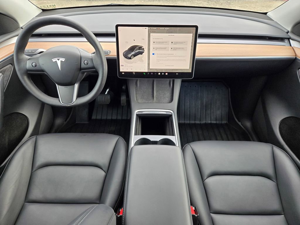 Used 2023 Tesla Model Y Long Range image 14