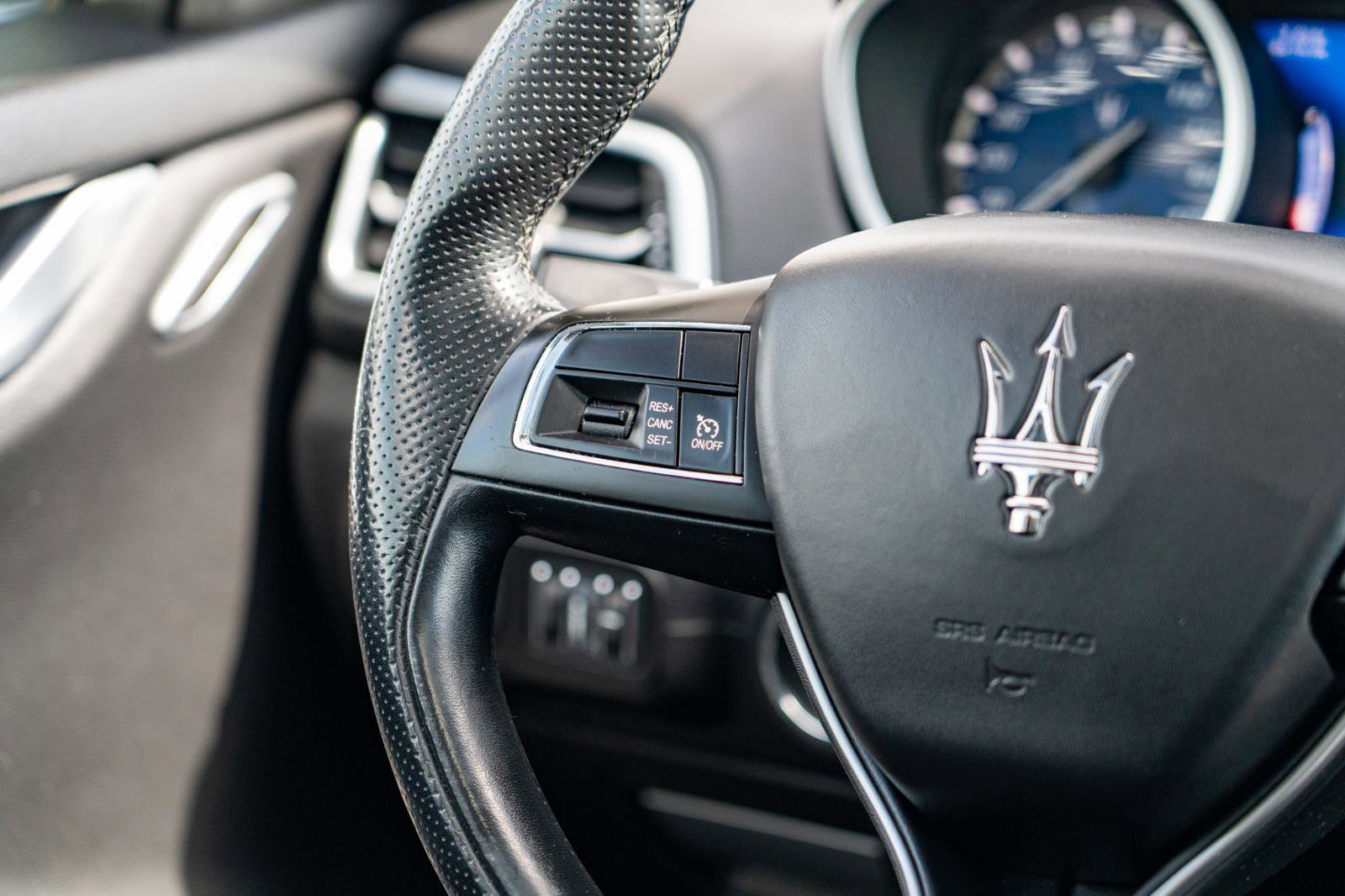 Used 2020 Maserati Ghibli image 23