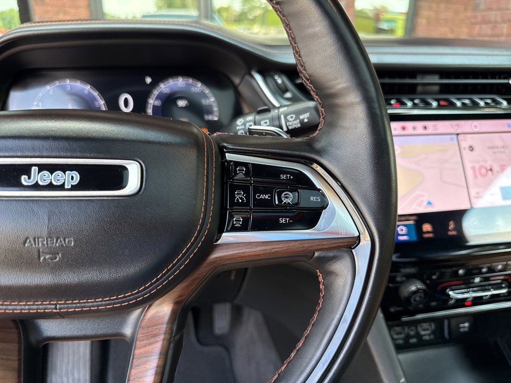 Used 2021 Jeep Grand Cherokee L Summit w/ Luxury Tech Group V image 33