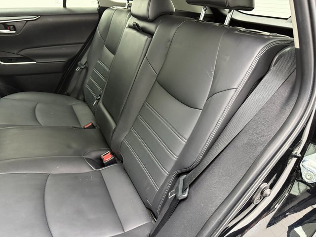 Used 2022 Toyota RAV4 XLE Premium image 35
