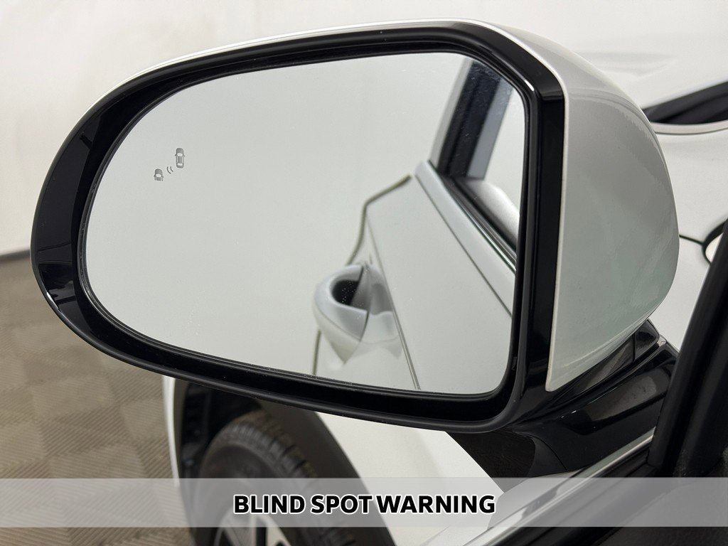 Used 2019 Hyundai Santa Fe Limited w/ Cargo Package image 5