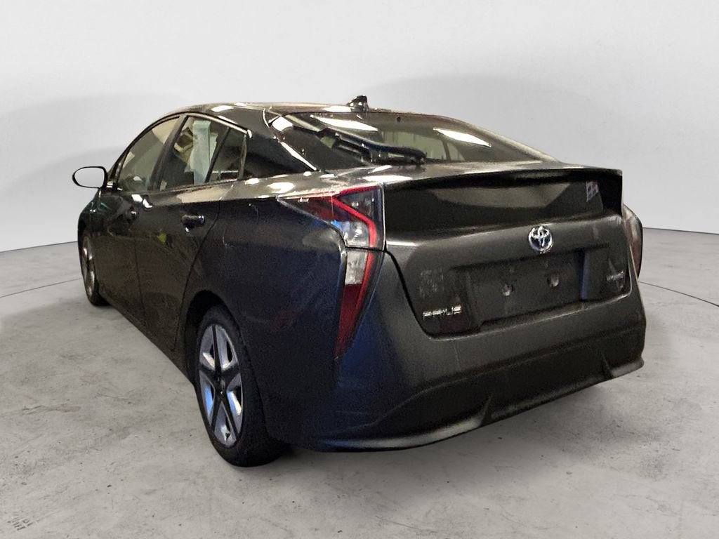 Used 2017 Toyota Prius Three Touring FWD image 3
