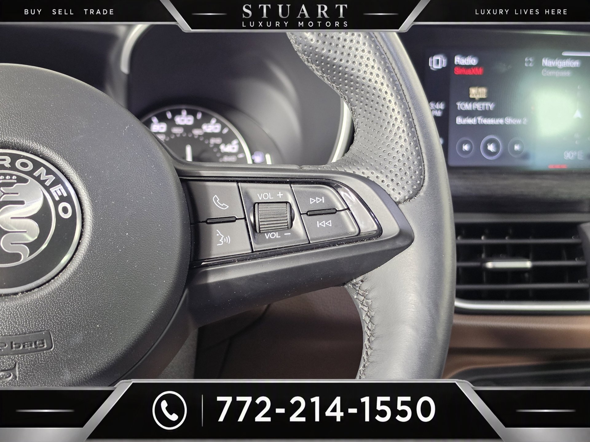 Used 2020 Alfa Romeo Stelvio Sport w/ Quick Order Package 22K Sport RWD image 11