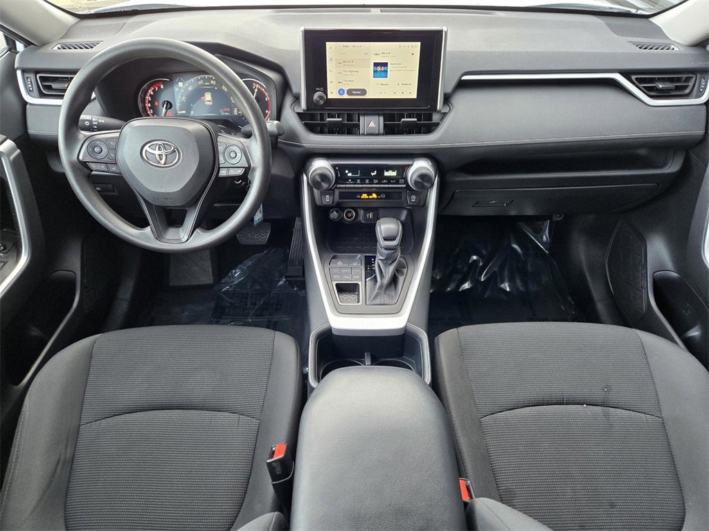 Used 2024 Toyota RAV4 LE image 12