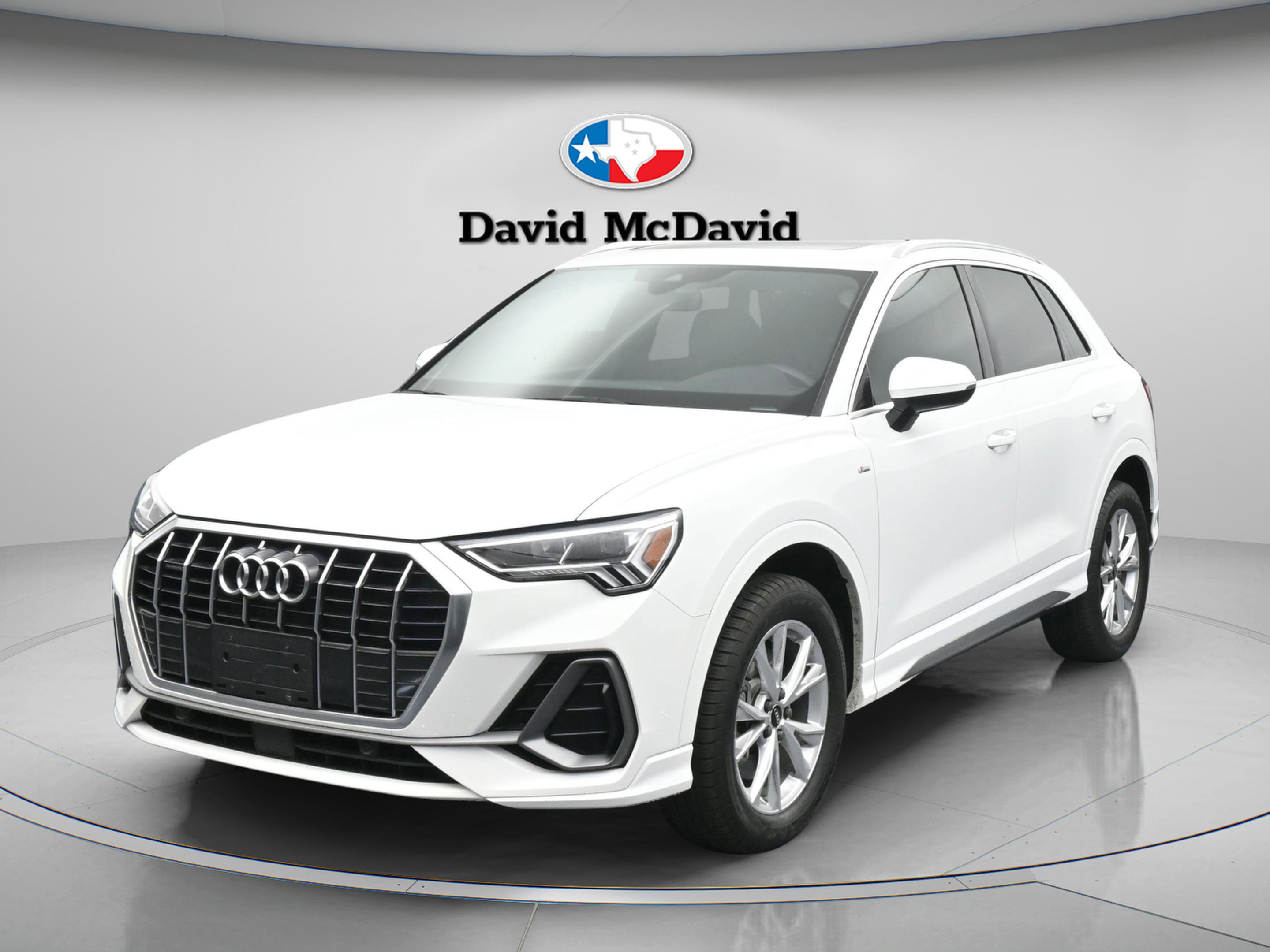 Used 2023 Audi Q3 2.0T Premium w/ Convenience Package AWD/4WD image 4
