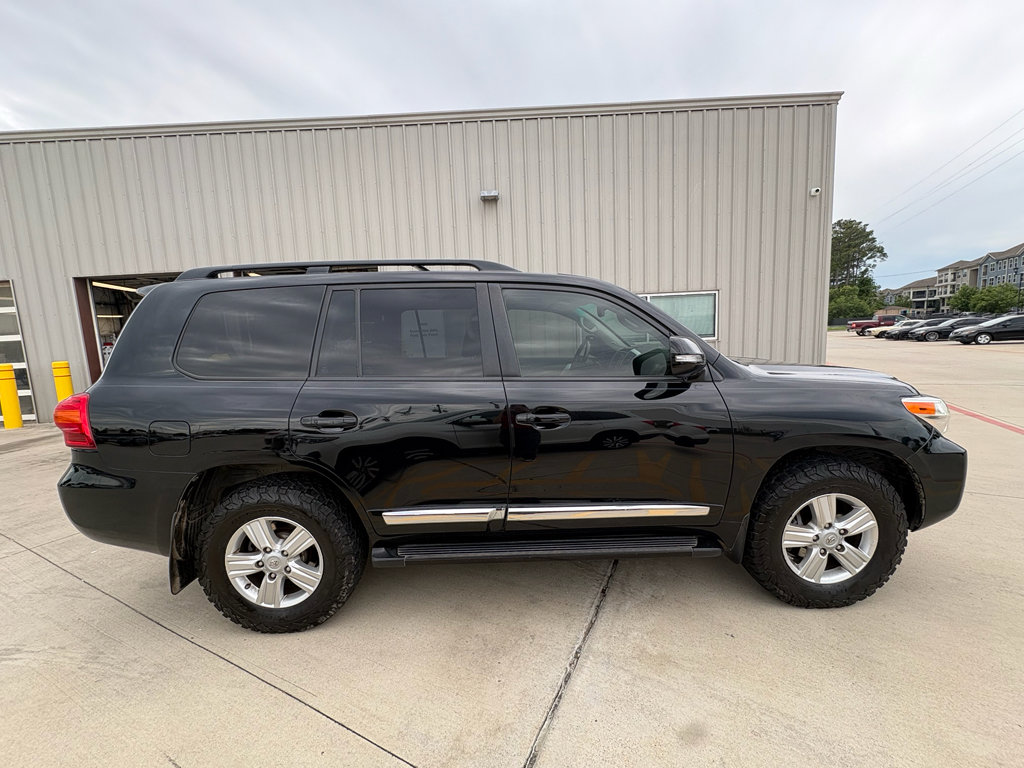 Used 2015 Toyota Land Cruiser AWD/4WD image 8