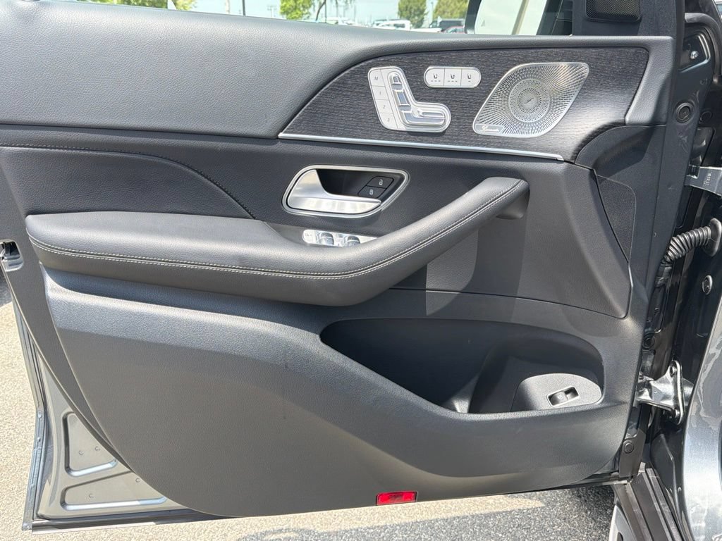 Certified 2026 Mercedes-Benz GLS 450 4MATIC image 18
