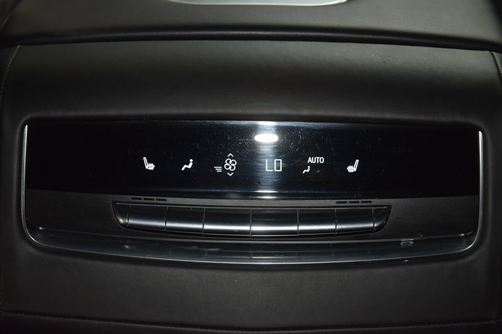 Used 2023 Cadillac Escalade ESV Sport Platinum w/ Heavy-Duty Trailer Package AWD/4WD image 47