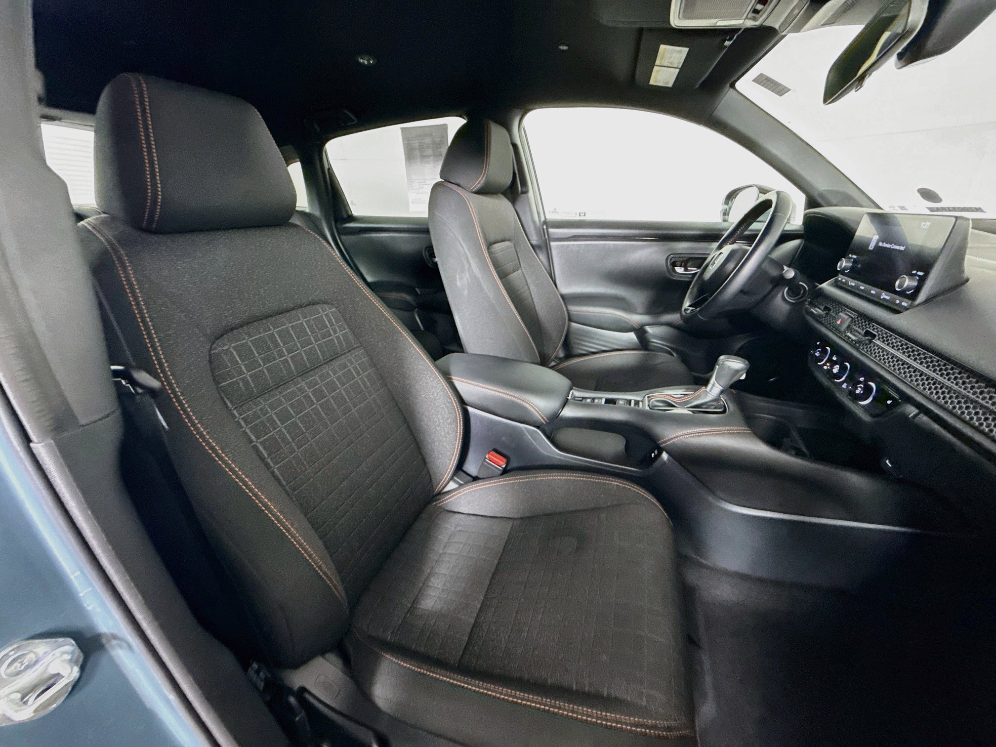 Certified 2025 Honda HR-V Sport image 34