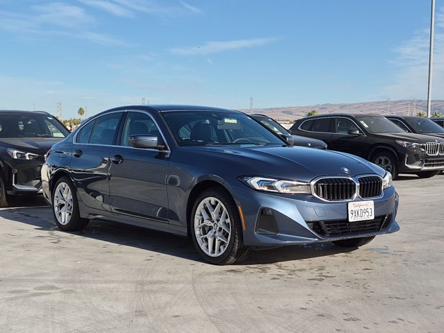 Used 2026 BMW 330i xDrive Sedan w/ Premium Package AWD/4WD image 3