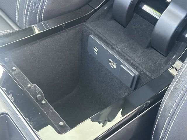 Used 2023 Land Rover Range Rover Velar R-Dynamic S image 35