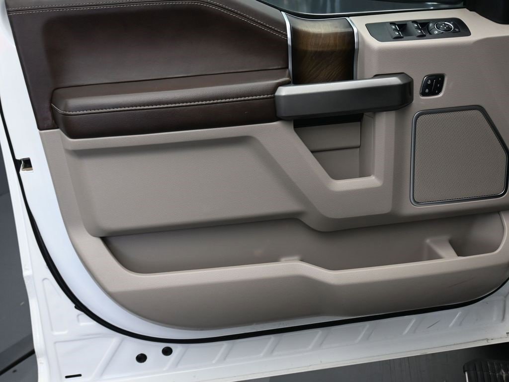 Used 2020 Ford F150 Limited w/ Trailer Tow Package image 10