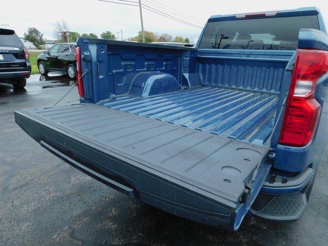 Used 2024 Chevrolet Silverado 1500 Custom w/ LPO, Dark Essentials Package image 12