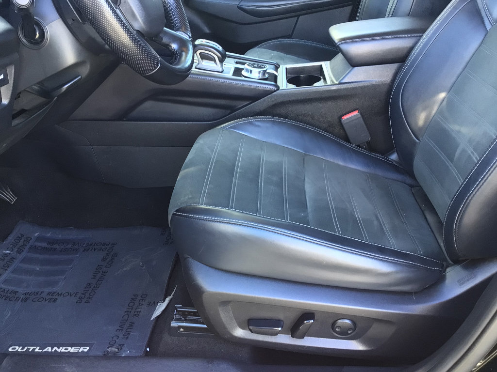 Used 2024 Mitsubishi Outlander Ralliart image 12