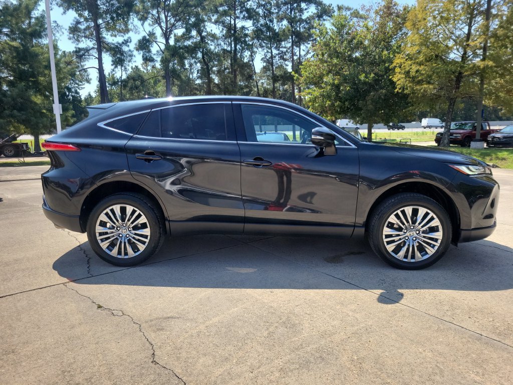 Certified 2024 Toyota Venza Limited AWD/4WD image 8