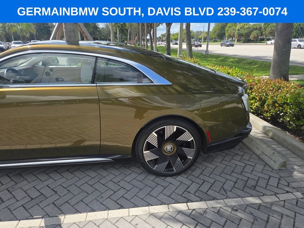 Used 2024 Rolls-Royce Spectre w/ Spectre Launch Package AWD/4WD image 8