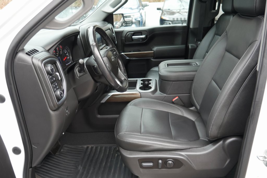 Used 2022 Chevrolet Silverado 1500 RST w/ LPO, Blackout Package image 8