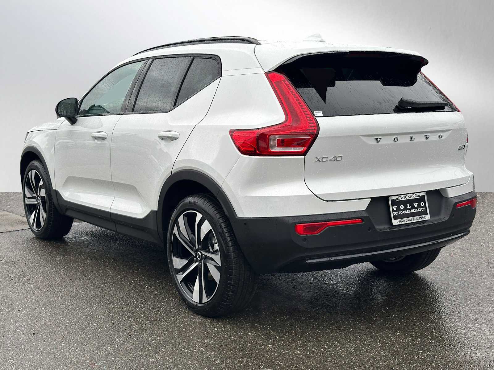 New 2026 Volvo XC40 B5 Ultra w/ Climate Package image 5