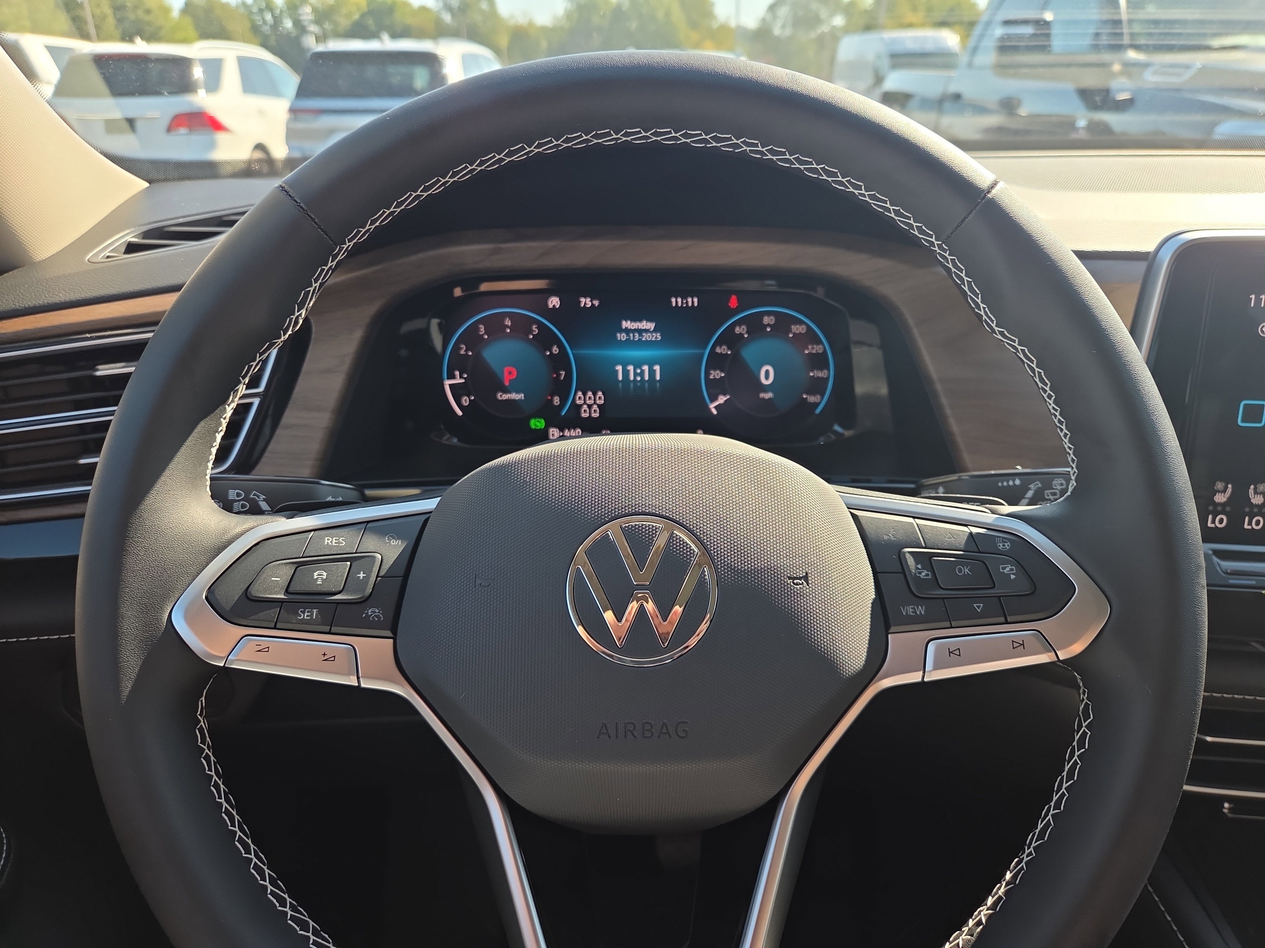 New 2026 Volkswagen Atlas SE image 10