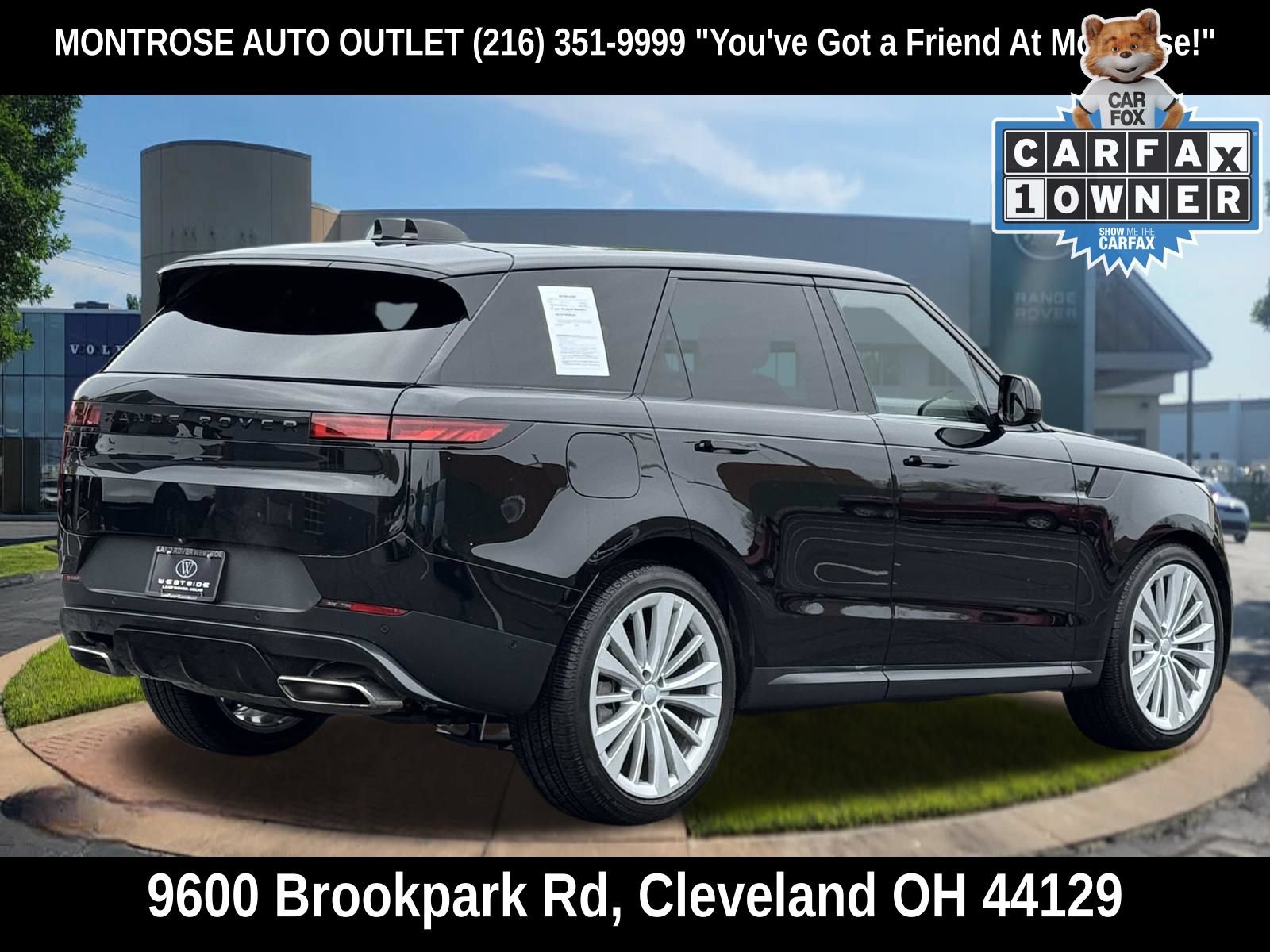 Used 2024 Land Rover Range Rover Sport SE AWD/4WD image 4
