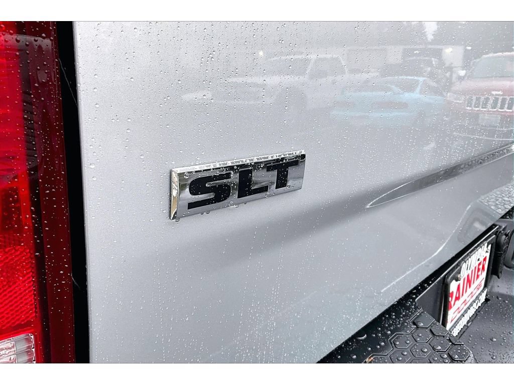 Used 2017 RAM 2500 SLT w/ Cold Weather Group AWD/4WD image 8
