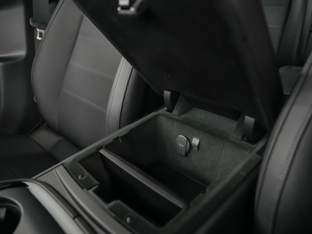 New 2026 Porsche Panamera 4 AWD/4WD image 32