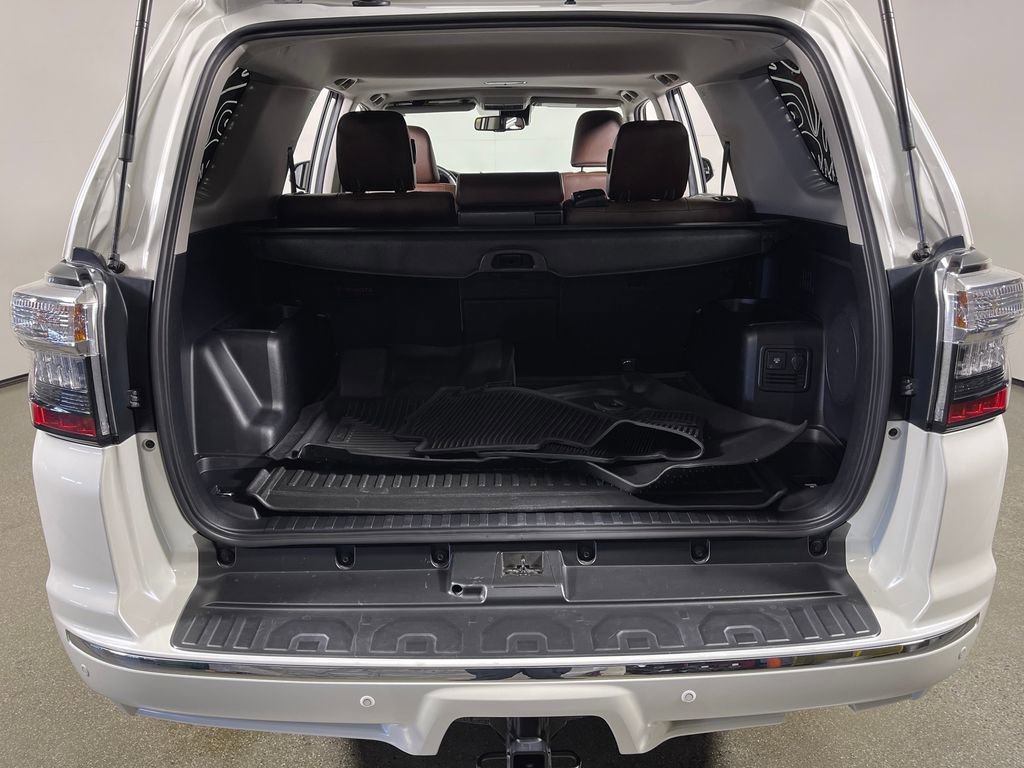Used 2023 Toyota 4Runner Limited image 10