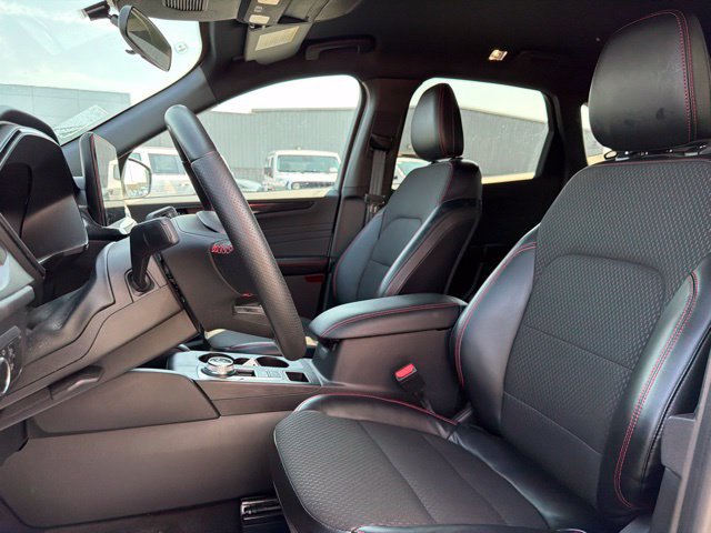 Used 2024 Ford Escape ST-Line w/ Tech Pack #1 AWD/4WD image 15