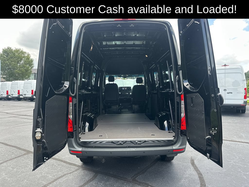 Used 2025 Mercedes-Benz Sprinter 2500 image 20