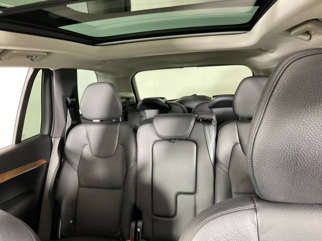 Certified 2025 Volvo XC90 B5 Plus w/ Protection Package AWD/4WD image 35
