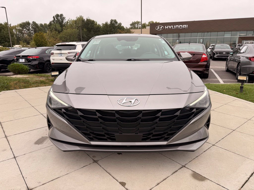 Used 2023 Hyundai Elantra SEL w/ Convenience Package FWD image 11