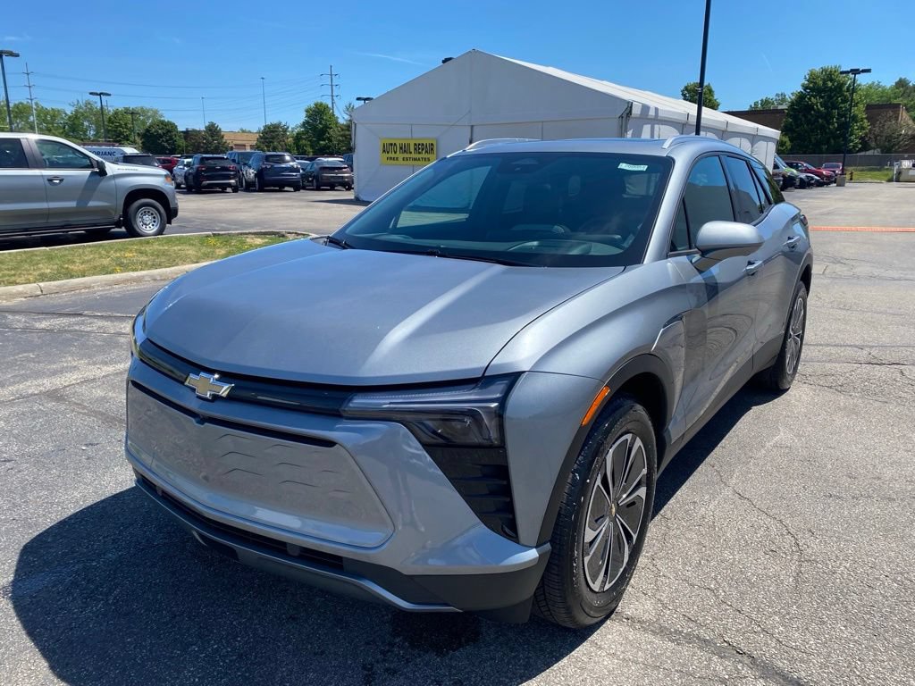 New 2026 Chevrolet Blazer EV LT AWD/4WD image 3