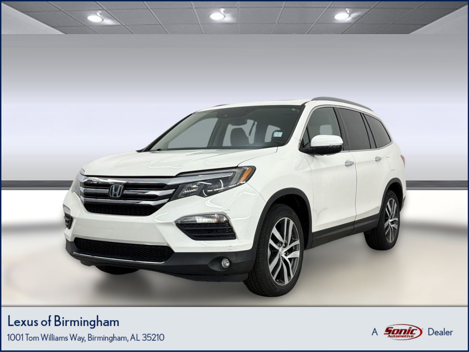 Used 2017 Honda Pilot Elite image 1